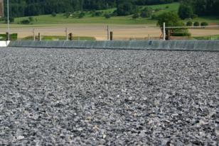 Reitplatz mit Swing Ground - Belag